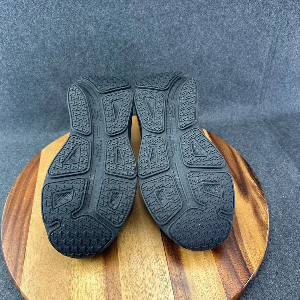 Skechers GoRun Max Cushioning Delta Mens 11 Extra Wide Black Shoes 220613WW